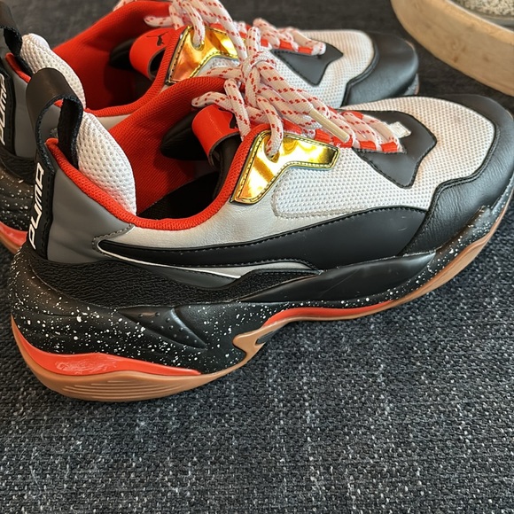 Puma Thunder Electric Men's Black and Red Sneakers - Picture 5 of 9